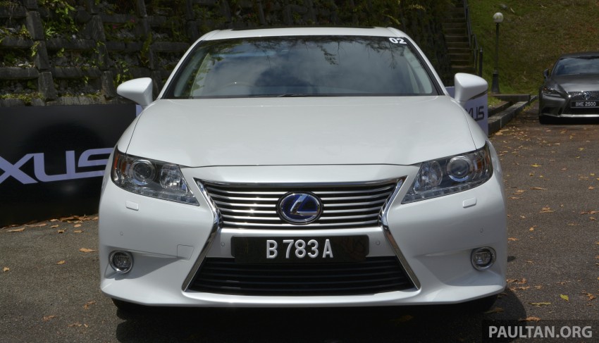 DRIVEN: 2013 Lexus ES 250 and 300h sampled 219426