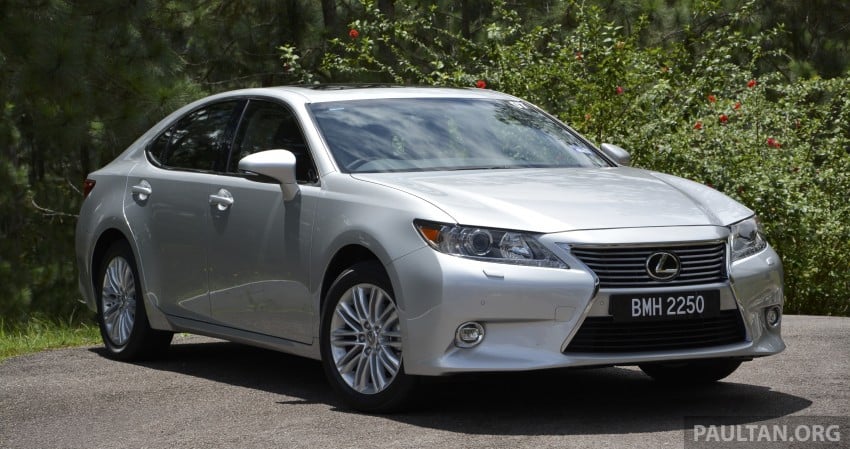 DRIVEN: 2013 Lexus ES 250 and 300h sampled 219442