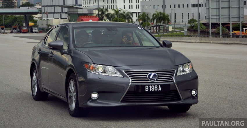 DRIVEN: 2013 Lexus ES 250 and 300h sampled 219454