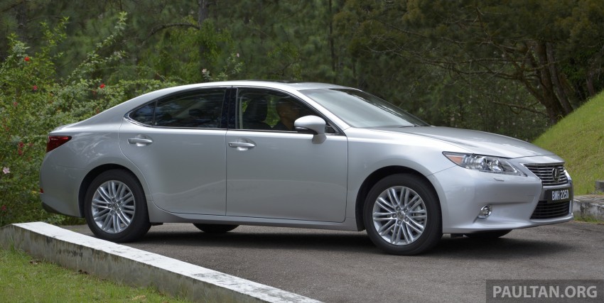 DRIVEN: 2013 Lexus ES 250 and 300h sampled 219460