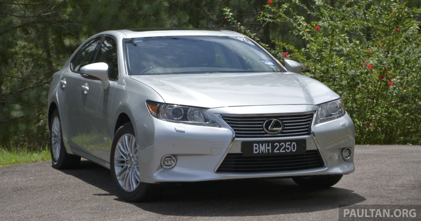 DRIVEN: 2013 Lexus ES 250 and 300h sampled 219461