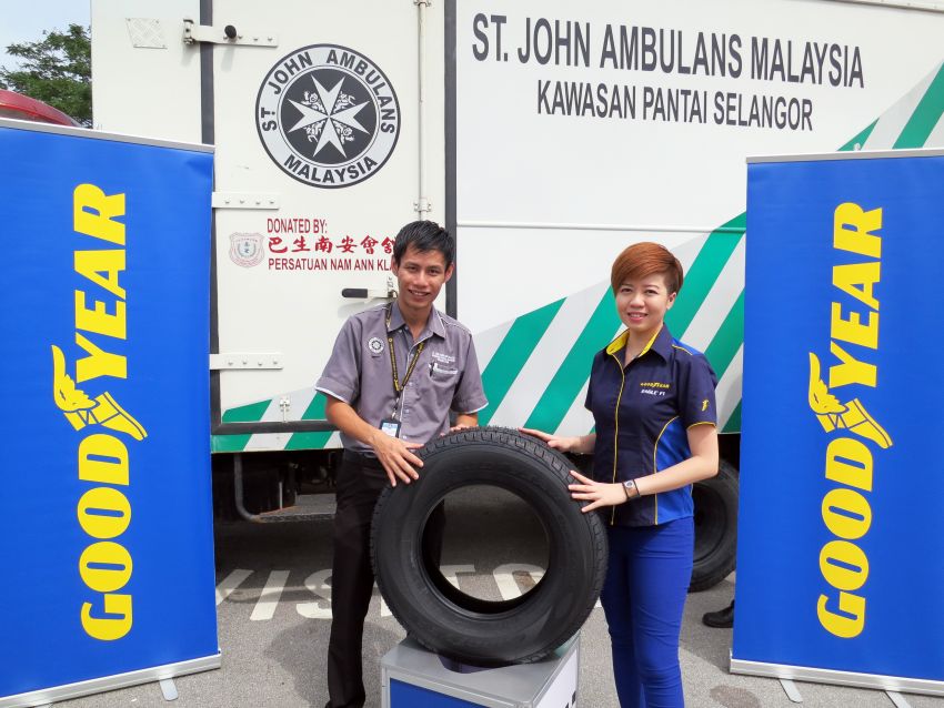 Goodyear gives rolling support to St John Ambulance 217204