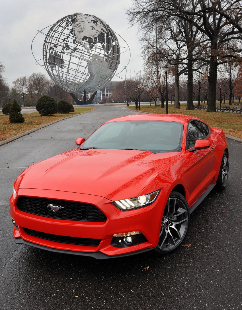 MEGA GALLERY: Ford Mustang coupe and convertible 216392