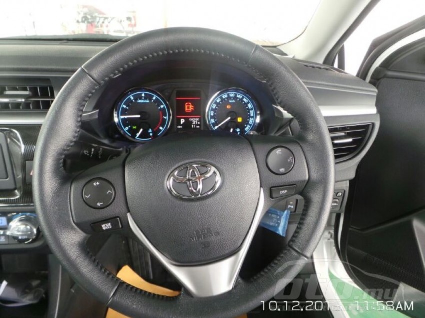 2014 Toyota Corolla Altis on oto.my – local spec pics 220796
