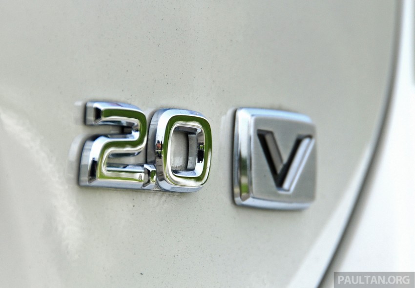 DRIVEN: 2014 Toyota Corolla Altis 2.0V on local roads Image #222499