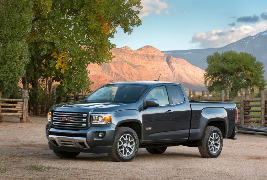 2015 GMC Canyon – macho mid-size American truck 221690