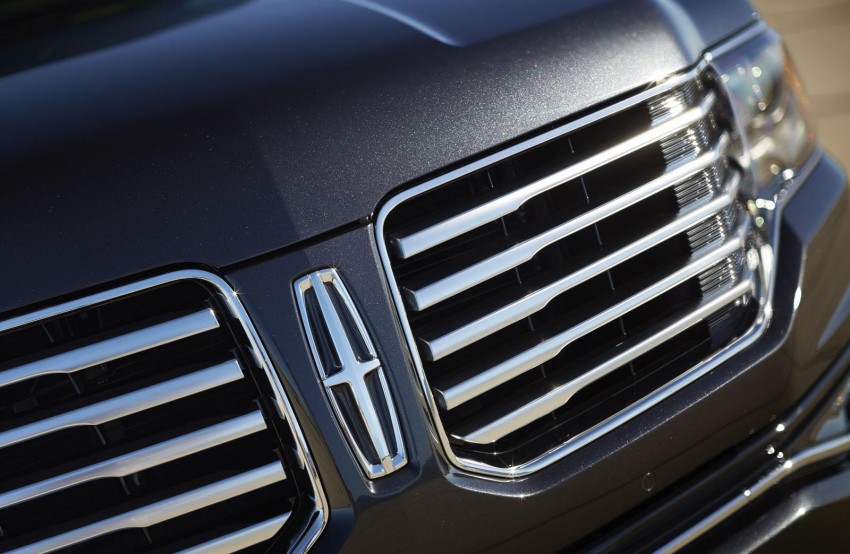 2015 Lincoln Navigator unveiled, gets EcoBoost V6 223835