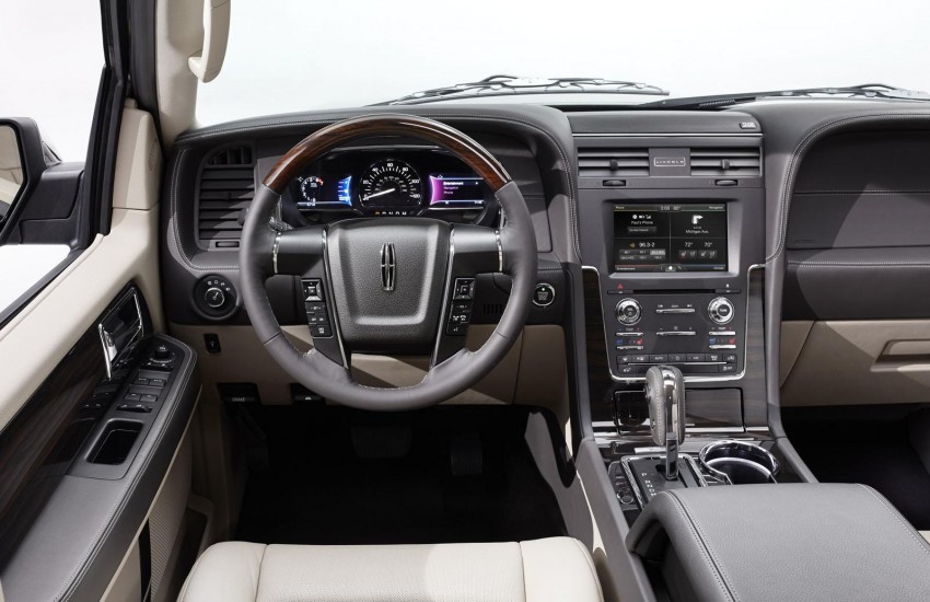 2015 Lincoln Navigator unveiled, gets EcoBoost V6 223842