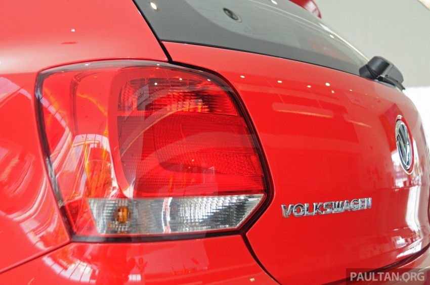 GALLERY: Showroom pics of the CKD VW Polo Hatch 224486