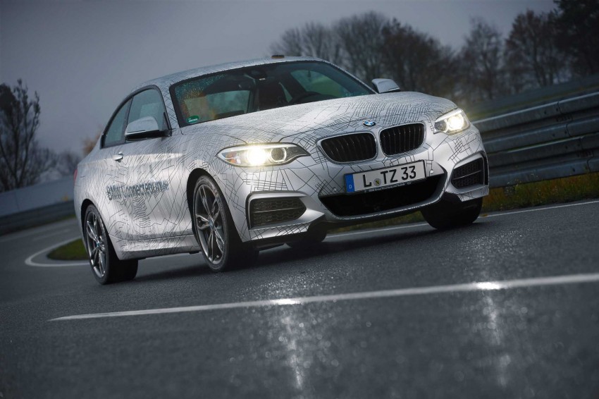 BMW showcases automated BMW M235i at CES Image #221016