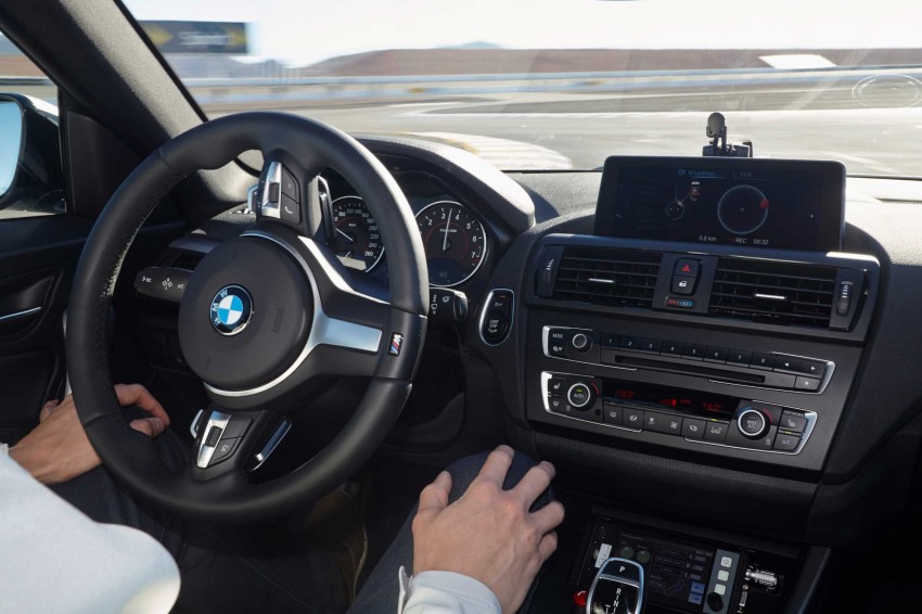BMW showcases automated BMW M235i at CES Image #220976