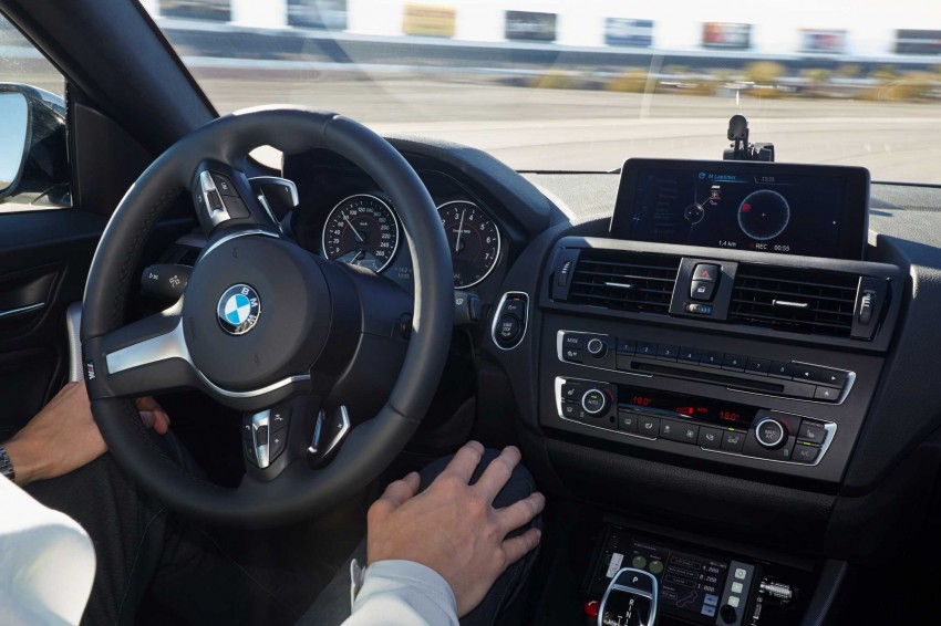 BMW showcases automated BMW M235i at CES Image #220977