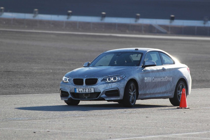 BMW showcases automated BMW M235i at CES Image #220981
