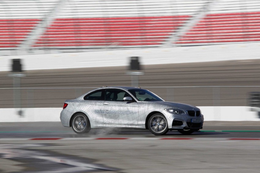 BMW showcases automated BMW M235i at CES 220982