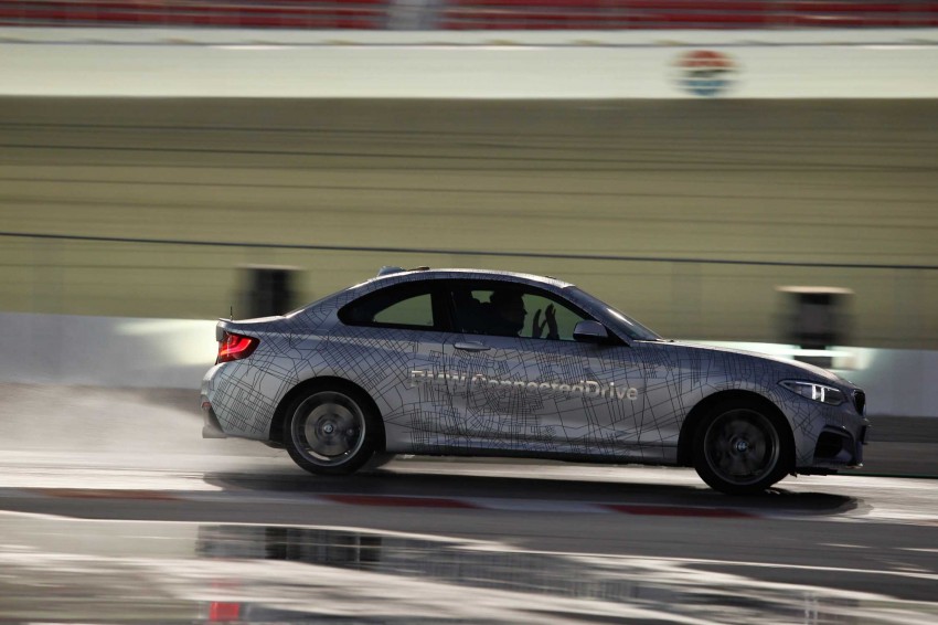 BMW showcases automated BMW M235i at CES Image #220987