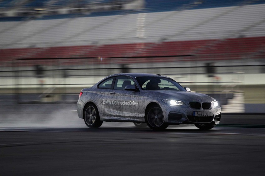 BMW showcases automated BMW M235i at CES Image #220990