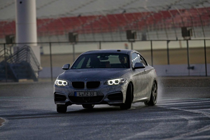 BMW showcases automated BMW M235i at CES Image #220993