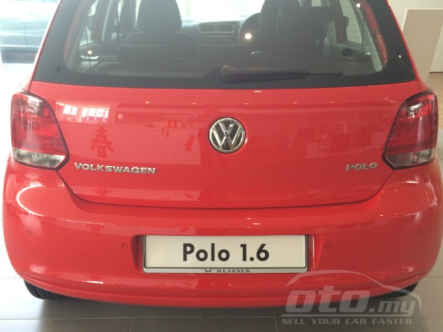 Volkswagen_Polo_Hatchback_CKD_02