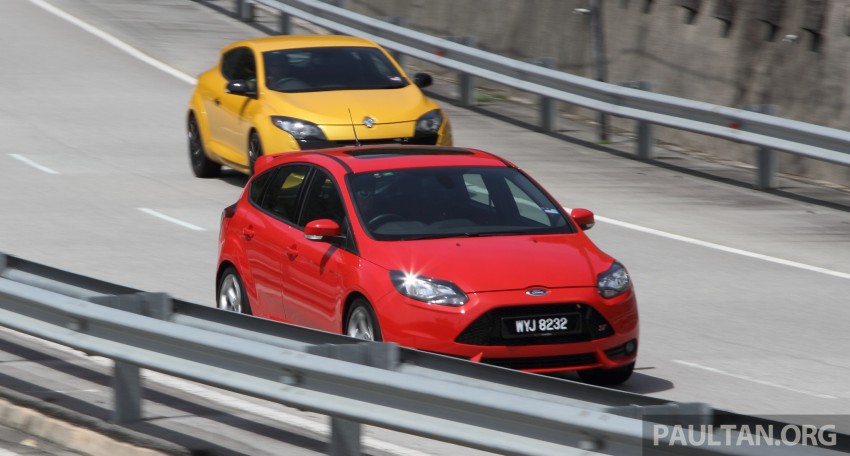 DRIVEN: Ford Focus ST vs Renault Megane RS 265 Image #224655
