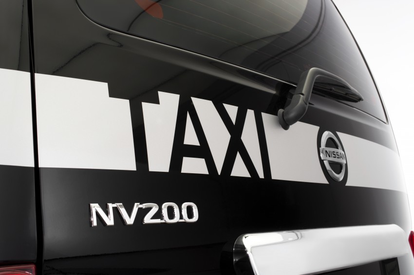 Nissan NV200 Taxi for London unveiled with new face 220477