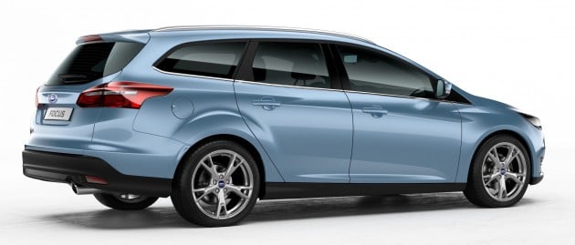 2015_Ford_Focus_09