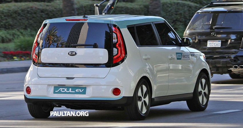 SPYSHOTS: Kia Soul EV completely undisguised 225633