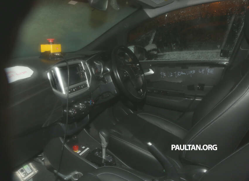 SPYSHOTS: Proton P2-30A Global Small Car – first clear look at the B-segment hatch’s interior 227214