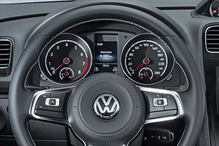 Volkswagen Scirocco – third-gen gets a facelift 228750