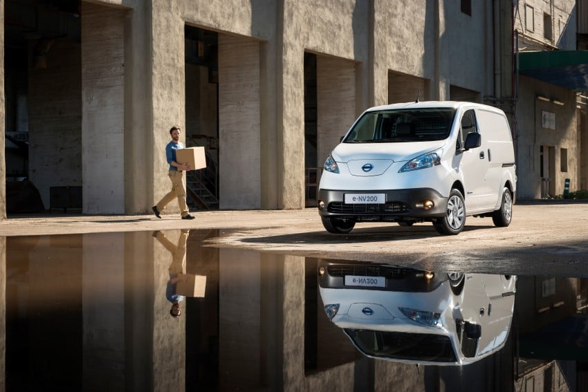 Nissan e-NV200 – production version makes debut 232326