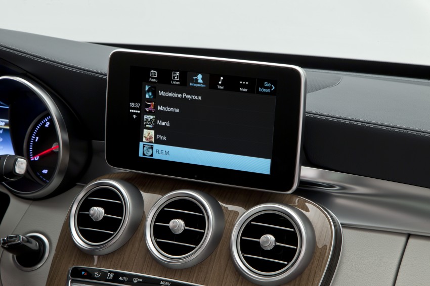 Apple CarPlay – new in-car OS unveiled in Geneva 233318