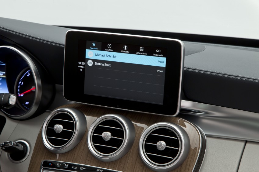 Apple CarPlay – new in-car OS unveiled in Geneva 233333