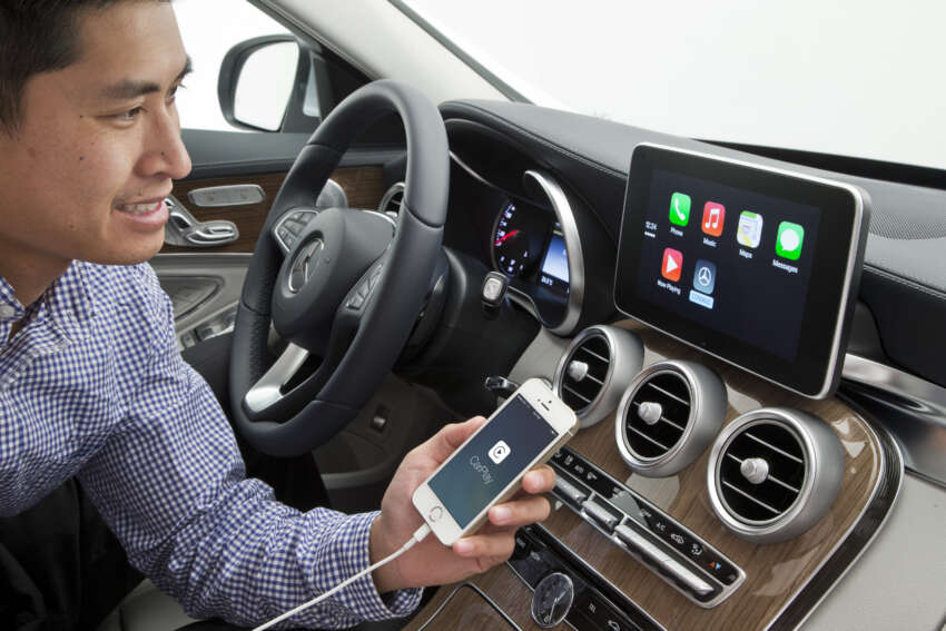 Apple CarPlay – new in-car OS unveiled in Geneva 233335
