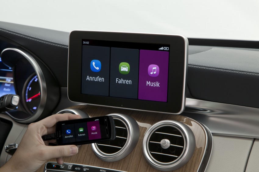 Apple CarPlay – new in-car OS unveiled in Geneva 233307