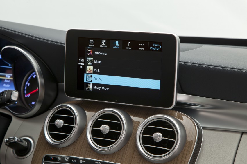 Apple CarPlay – new in-car OS unveiled in Geneva 233301