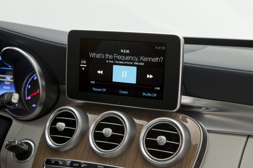 Apple CarPlay – new in-car OS unveiled in Geneva 233303