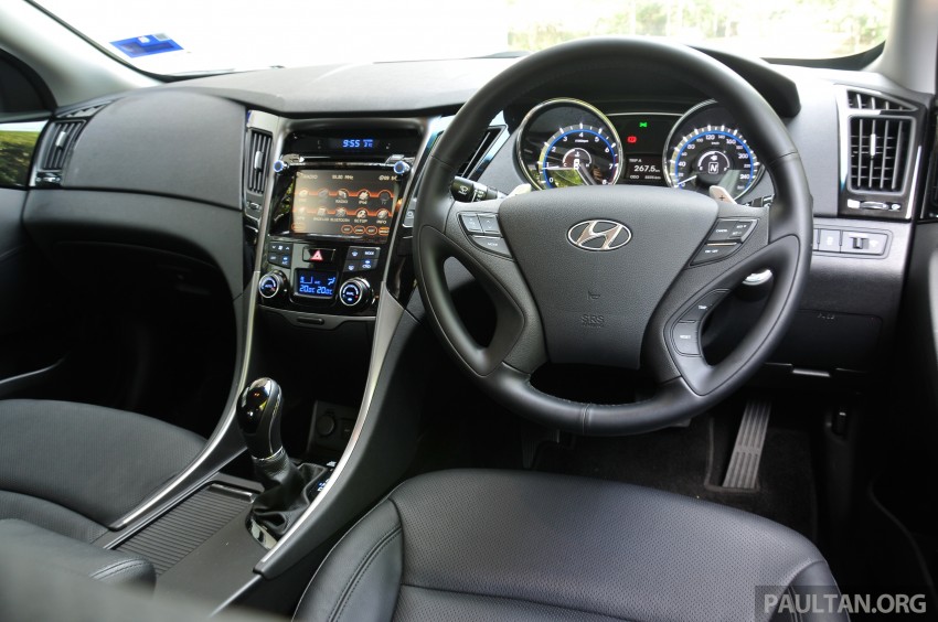 2015 Hyundai Sonata shows its new face in leaked pix 235176