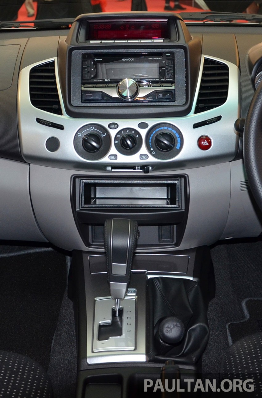 Mitsubishi Triton facelifted for 2014, Pajero Sport grille 233285