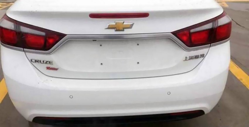 Next-generation Chevrolet Cruze uncovered in China 238575