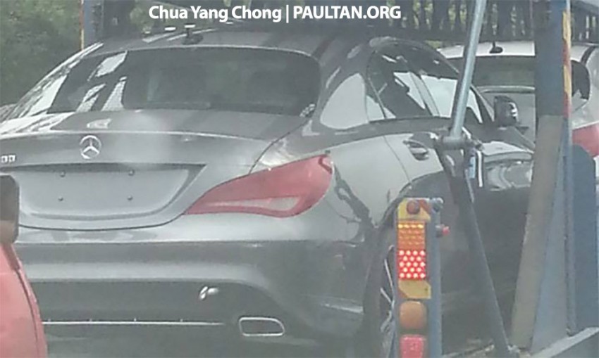 SPYSHOTS: Trailer-load of Mercedes-Benz CLA 200 236278