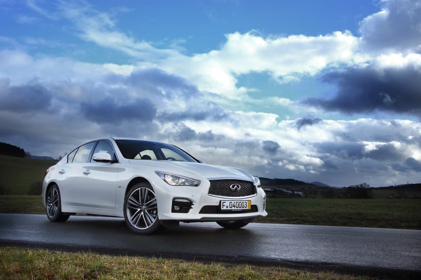 First view of Mercedes 2.0 turbo in the Infiniti Q50 233232