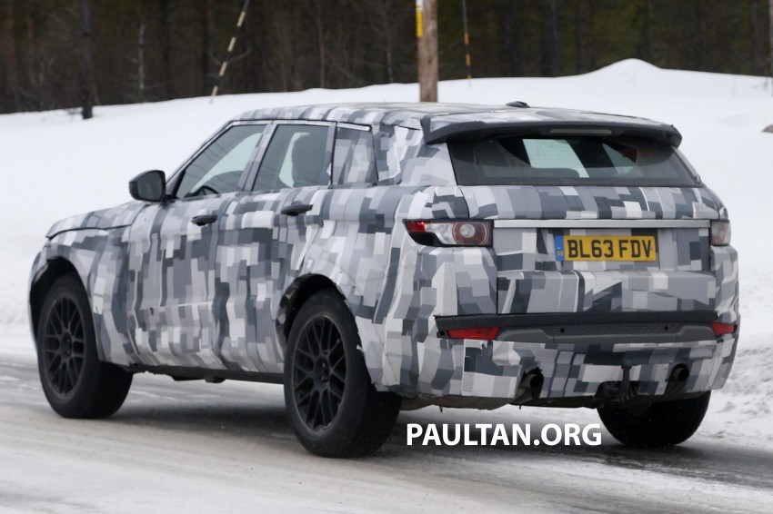 SPYSHOTS: Jaguar SUV mule spotted winter testing 235279