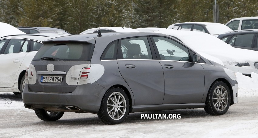 SPIED: Mercedes-Benz B-Class facelift in the snow 235136