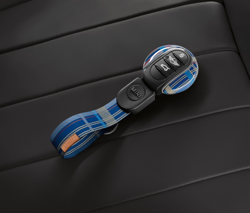 Original MINI Accessories revealed for the F56 Hatch 235970