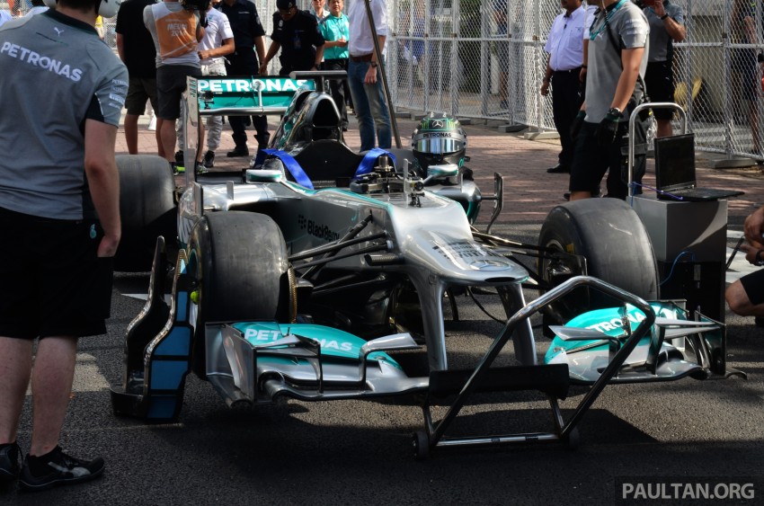 Thrilling show at Petronas Motorsports Demo Run 238054