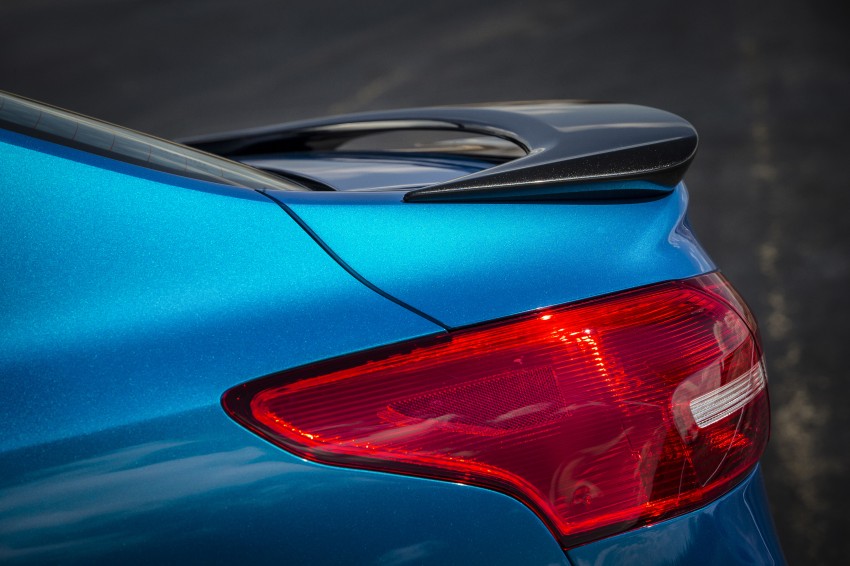 2015 Ford Focus Sedan facelift unveiled: new rear end 239942