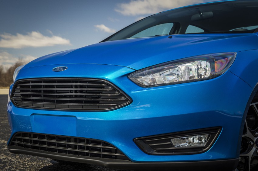 2015 Ford Focus Sedan facelift unveiled: new rear end 239938