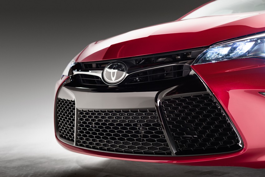 2015 Toyota Camry – major facelift unveiled in NYC 241728