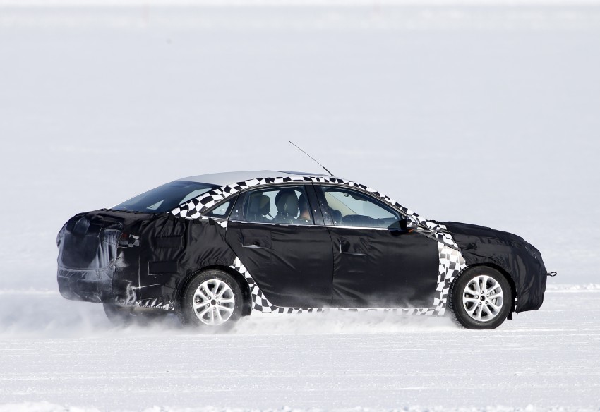 SPYSHOTS: Ford Escort winter testing in Europe 238918