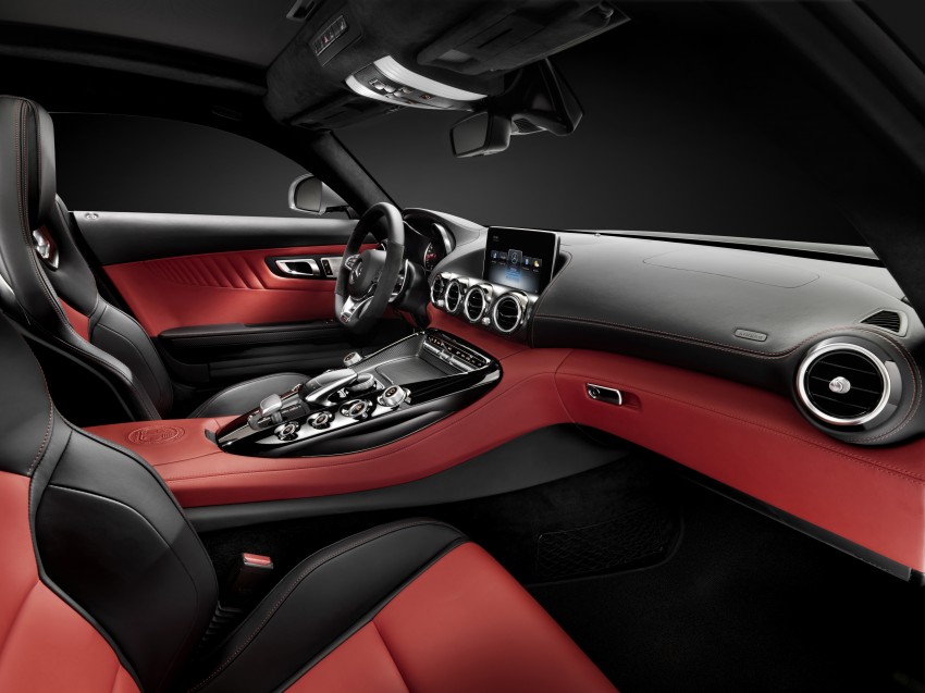Mercedes-AMG GT – first interior pictures revealed 241433