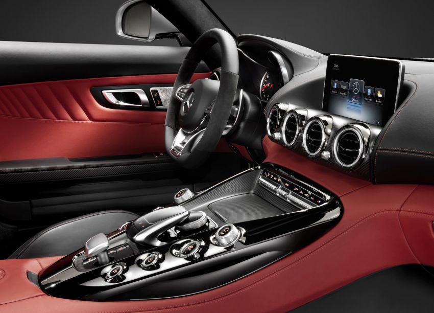 Mercedes-AMG GT – first interior pictures revealed 241435